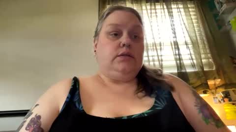 Snapshot of nellatlas chatting on June 2026 03:23:02 PM Nellie Atlas online show from June 2026 03:23:02 PM