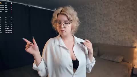 nelly_gloss online show from June 2026 07:50:02 AM