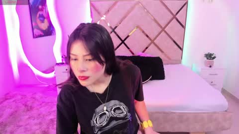 nenaarisk online show from April 2026 01:52:02 PM