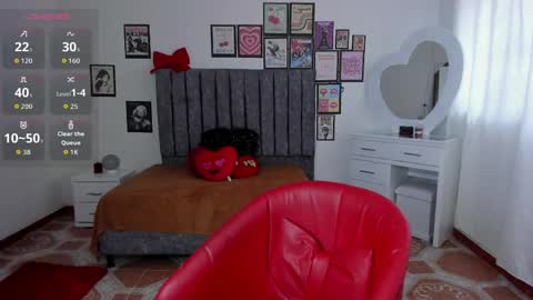 nenitaa_ online show from May 2026 11:52:02 AM