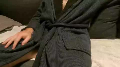 NeoTwo Bear Daddy online show from June 2026 01:28:02 AM