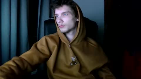 Snapshot of nephew_p chatting on March 2026 01:31:02 AM nephew_p online show from March 2026 01:31:02 AM