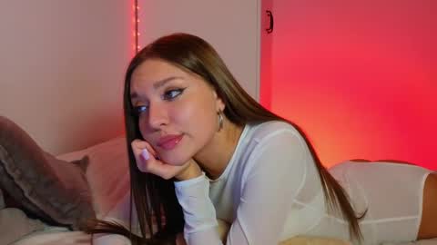 Snapshot of nessarosse chatting on December 2024 07:35:01 PM Nessa online show from December 2024 07:35:01 PM