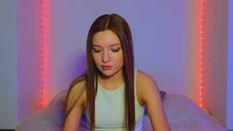 Snapshot of nessarosse chatting on January 2025 09:13:01 PM Nessa online show from January 2025 09:13:01 PM