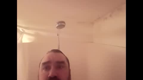 Snapshot of neverseentthatb4 chatting on February 2026 12:42:02 AM Matt online show from February 2026 12:42:02 AM