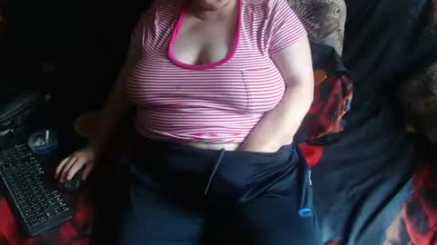 Snapshot of new_milf chatting on July 2026 08:49:02 AM Lilly online show from July 2026 08:49:02 AM