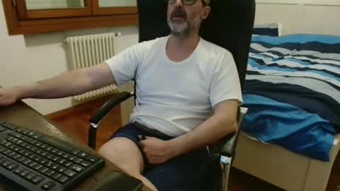 simi online show from April 2026 06:27:02 PM