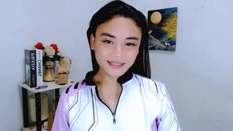 hottie nicole online show from April 2026 01:42:02 AM