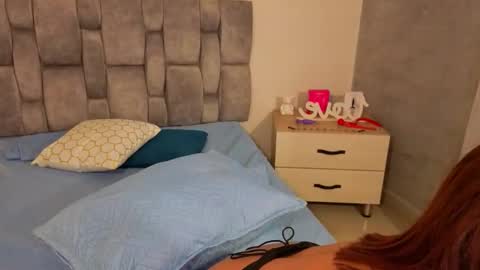 Nicolle  online show from March 2026 08:03:01 PM