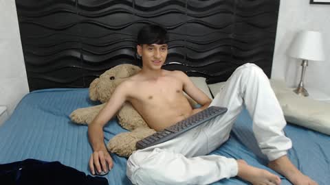 Nick online show from December 2024 01:01:02 AM