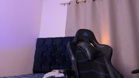 nick_zackk online show from July 2026 09:05:02 PM