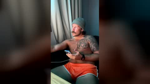 Cakedcouple  OF - Yourtattedcutie  qurlynfit online show from April 2026 05:16:01 AM