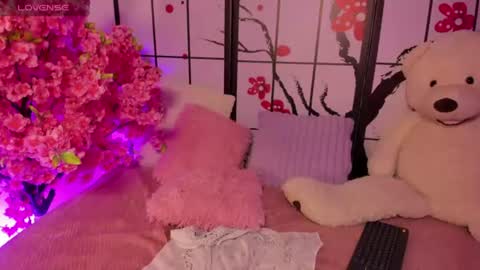 Snapshot of nickie_reed_ chatting on July 2026 10:23:01 PM nickie_reed_ online show from July 2026 10:23:01 PM