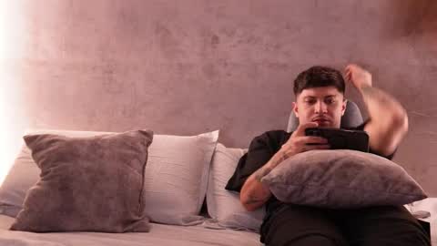 nicky and blake online show from March 2026 06:24:02 PM