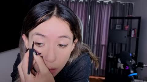 Nicky online show from April 2026 08:09:02 PM