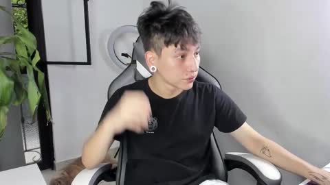 Nico  online show from February 2026 10:39:01 PM