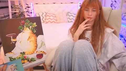 Nicol Moonn online show from June 2026 02:33:01 PM