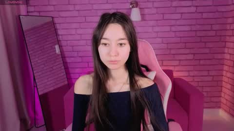 Nicole online show from March 2026 01:27:02 AM