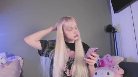 Mary online show from March 2026 08:53:01 PM