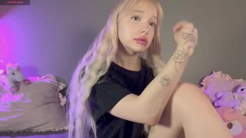 Mary online show from April 2026 12:37:02 AM