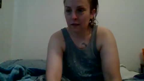 Nicole online show from April 2026 07:23:02 PM