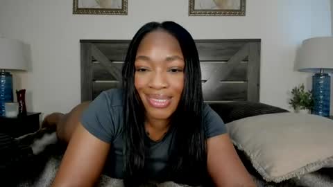 Nicole online show from June 2026 09:25:02 PM