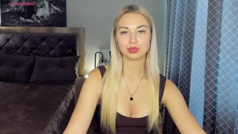Snapshot of nicolestunning chatting on July 2026 10:41:01 AM NicoleStunning online show from July 2026 10:41:01 AM