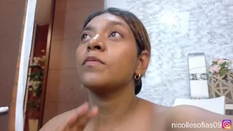 Snapshot of nicolle4 chatting on June 2026 02:11:01 AM nicolle4 online show from June 2026 02:11:01 AM
