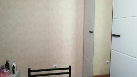  MY NAME IS AMILI WELCOME TO MY ROOM online show from April 2026 12:11:02 AM