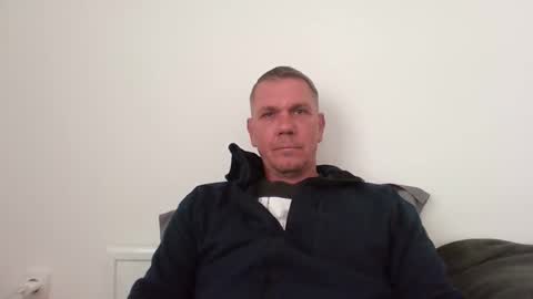 nikan77 online show from April 2026 07:11:01 AM