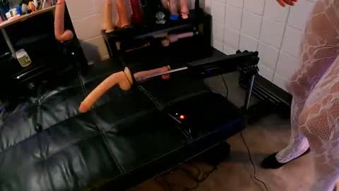 nikkibanksts online show from July 2026 08:14:01 AM