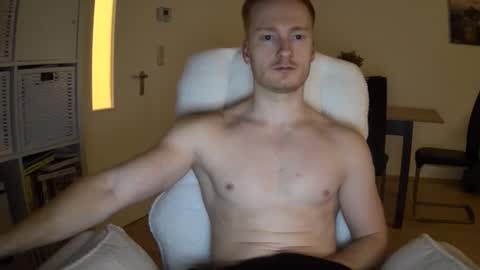 niklas_g online show from February 2026 06:02:02 PM