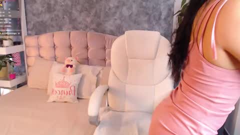 Niko Robin online show from February 2025 05:31:02 PM