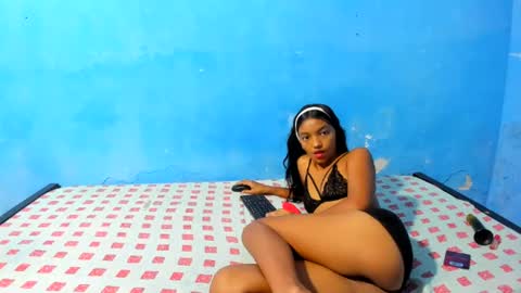 Snapshot of nikol_couple chatting on July 2026 05:30:01 PM nikol_couple online show from July 2026 05:30:01 PM