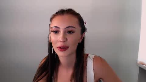 nikonara_ online show from September 2025 12:19:01 PM