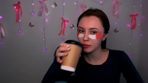 nikonara_ online show from February 2026 01:19:02 PM