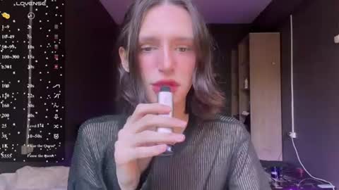 Niky online show from June 2026 12:20:02 PM