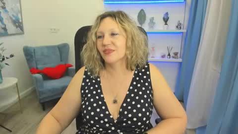 Snapshot of ninastarle chatting on April 2026 05:30:01 PM ninastarle online show from April 2026 05:30:01 PM
