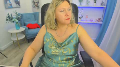 Snapshot of ninastarle chatting on May 2026 11:29:01 AM ninastarle online show from May 2026 11:29:01 AM