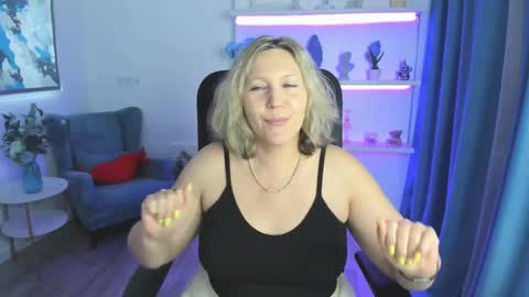 Snapshot of ninastarle chatting on May 2026 11:39:01 AM ninastarle online show from May 2026 11:39:01 AM