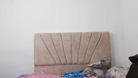 nini_smith online show from May 2026 02:54:01 PM