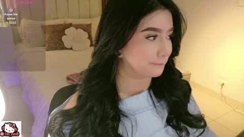 Nina online show from March 2026 12:33:01 PM