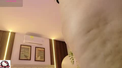 Snapshot of ninna_sweet_ chatting on June 2026 12:22:01 PM Nina online show from June 2026 12:22:01 PM