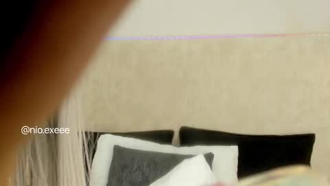 nioki_ online show from March 2026 04:05:01 AM