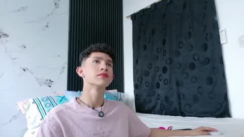 noah tyler  online show from February 2026 07:04:02 PM