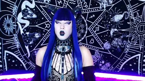 caroline online show from April 2026 12:55:01 AM