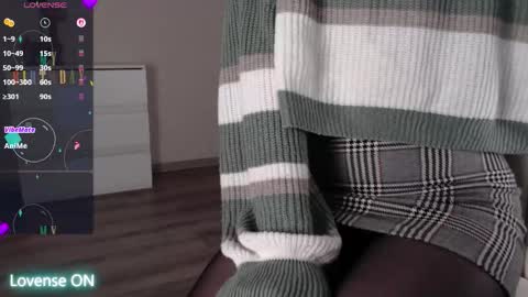 noelleneptune online show from March 2026 04:35:01 PM