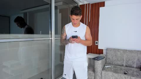 nohabennett7 online show from April 2026 04:57:02 AM