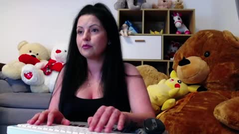 noirbella online show from May 2026 09:20:01 PM