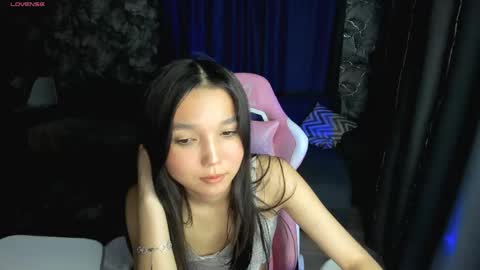 nomi online show from April 2026 07:58:01 PM